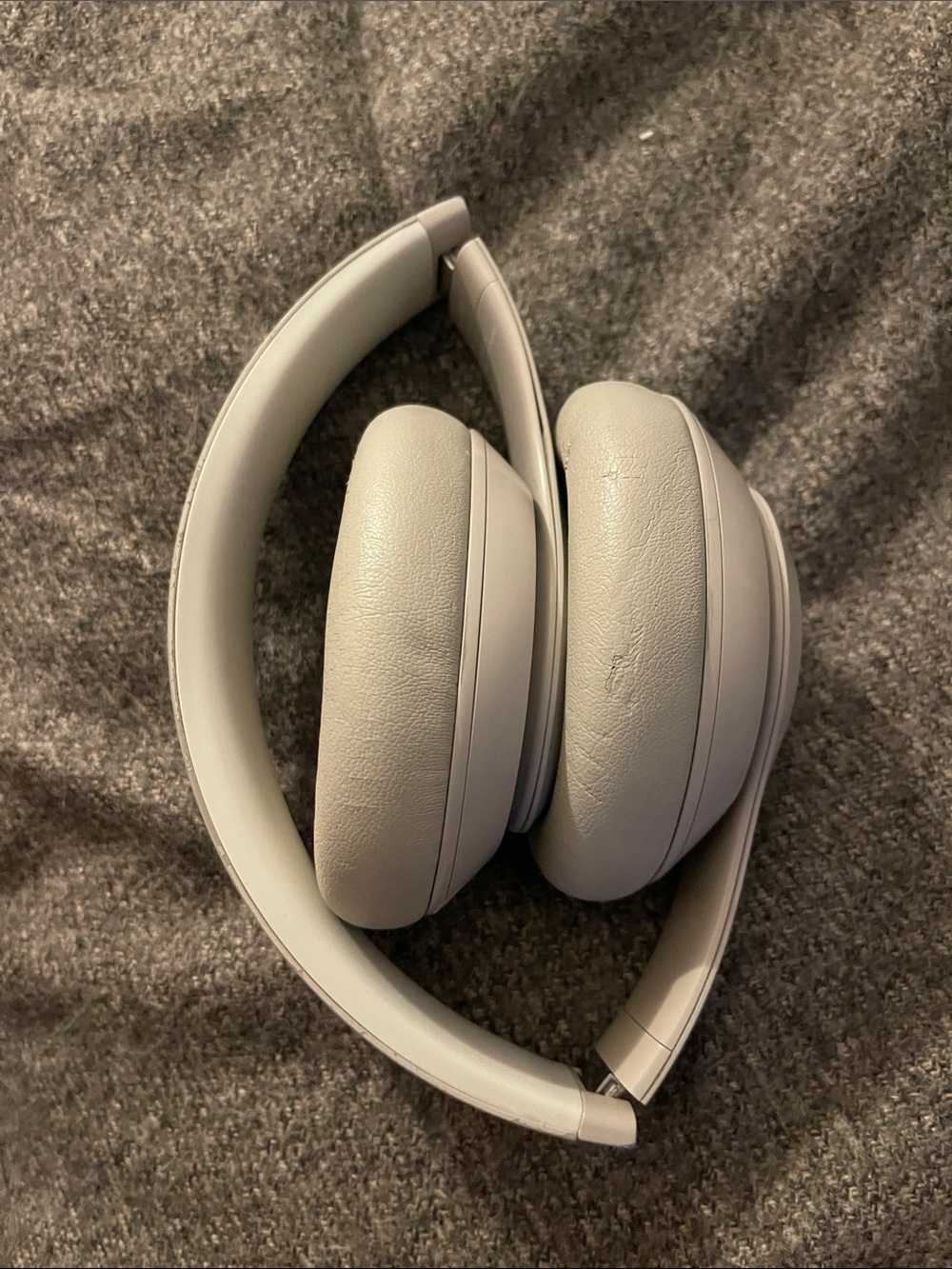 Beats by Dre Studio Pro Headphones — Light Gray